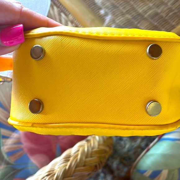 Pineapple Crossbody pocketbook. P.B.1 - Picture 10 of 10